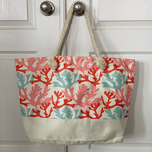 Jumbo Coral Reef Beach Tote - Picture 6 of 8